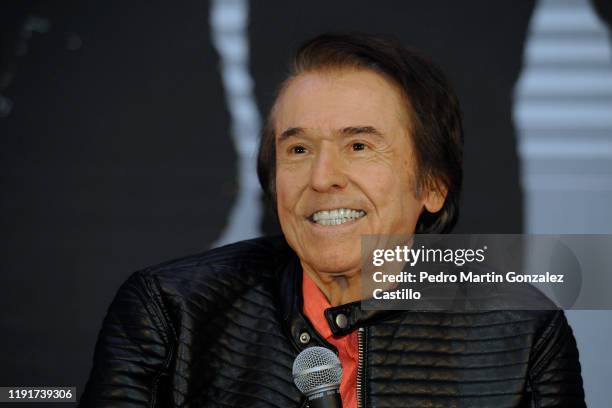 The Spanish singer Raphael smiles during a press conference to promote her new álbum Symphonic Re Symphonic at Universal Music on December 3, 2019 in...