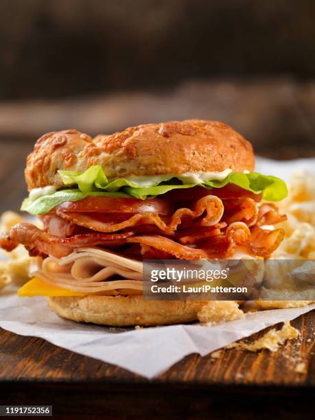 low carbohydrate cheese bagel/ turkey blt with crispy pork rinds - blt sandwich imagens e fotografias de stock