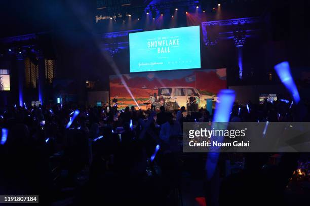 Performs on stage at during 15th Annual UNICEF Snowflake Ball 2019 at Cipriani Wall Street on December 03, 2019 in New York City.