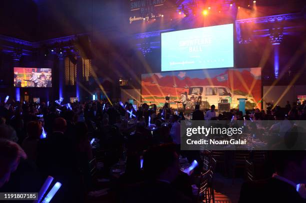 Performs on stage at during 15th Annual UNICEF Snowflake Ball 2019 at Cipriani Wall Street on December 03, 2019 in New York City.