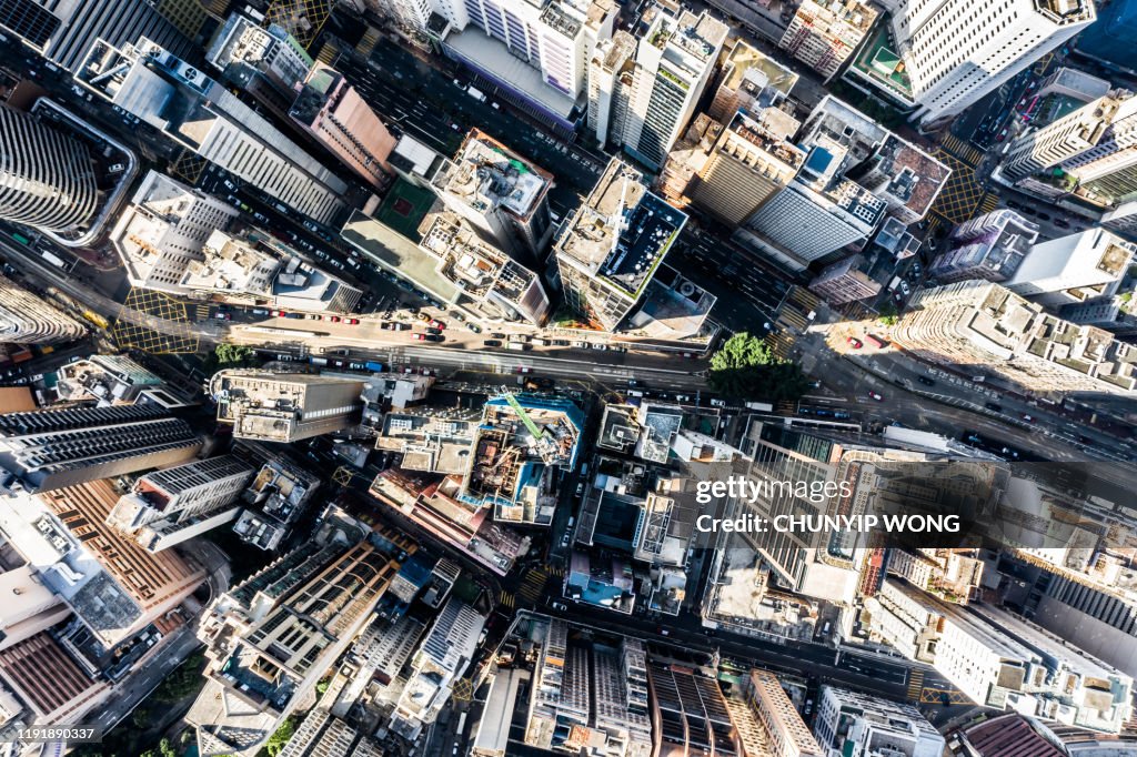 Vista aerea del centro di Hong Kong. Distretto finanziario e centri commerciali nella smart city in Asia. Vista dall'alto di grattacieli e grattacieli.