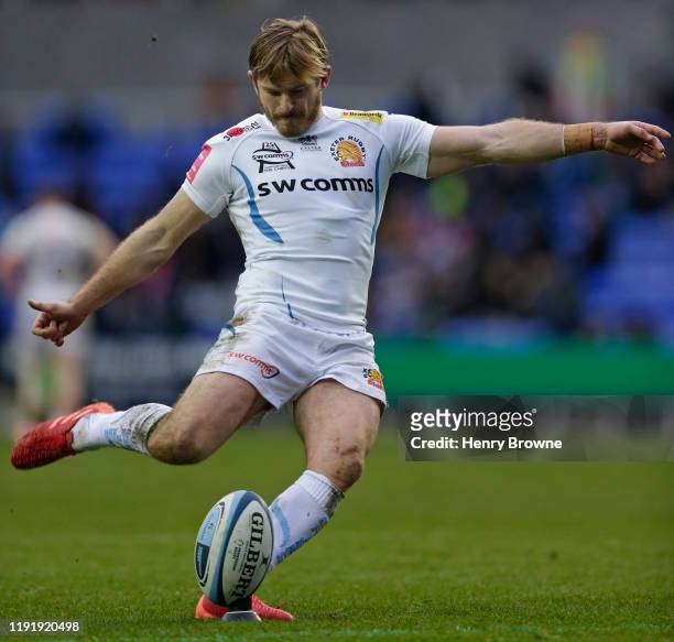 Gareth Steenson of Exeter Chiefs converts a try during the Gallagher Premiership Rugby match between London Irish and Exeter Chiefs at The Madejski...