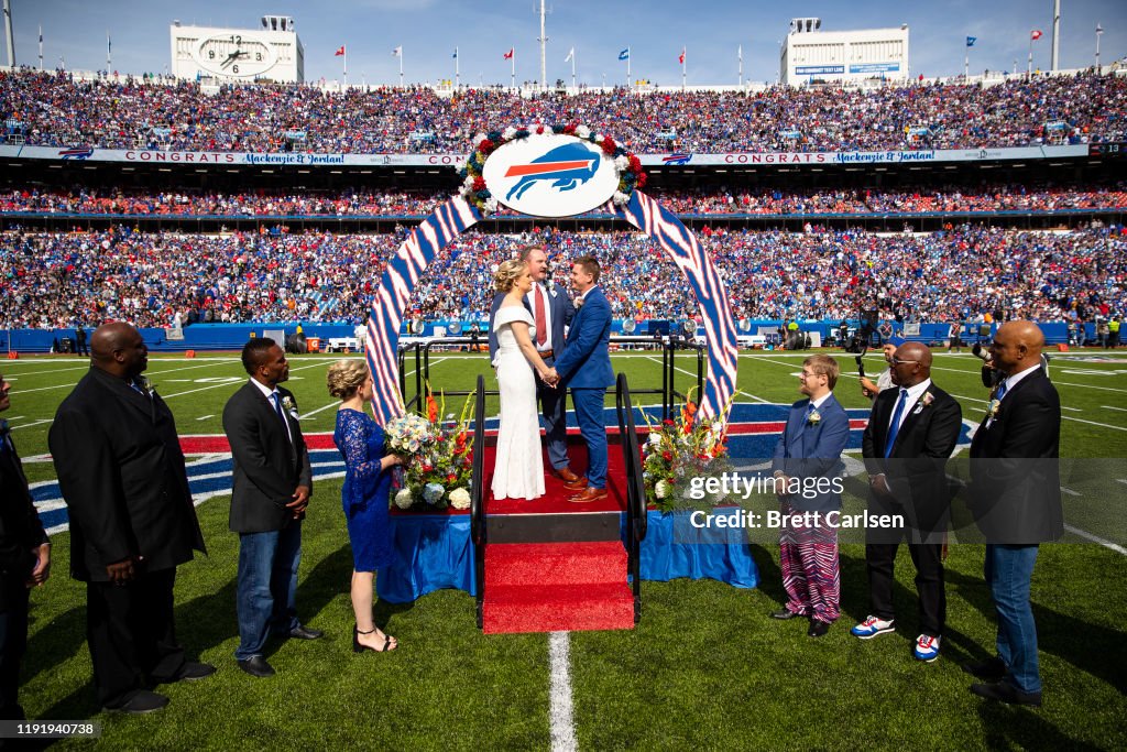 New England Patriots v Buffalo Bills