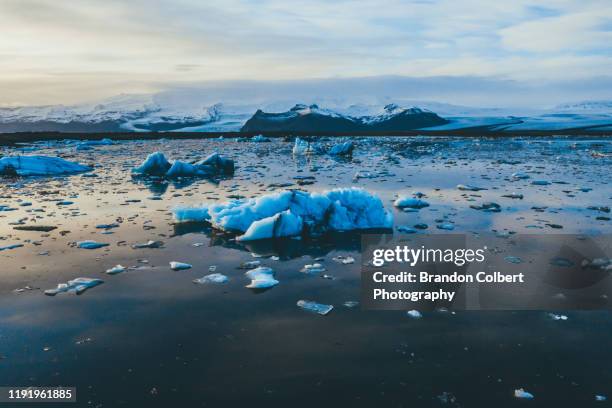 iceland icebergs - global climate change stock pictures, royalty-free photos & images