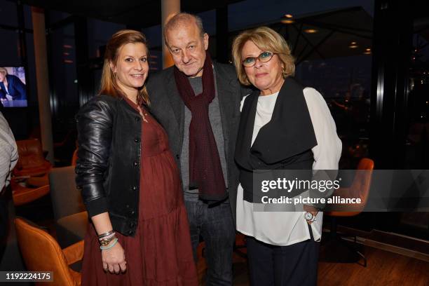 January 2020, Hamburg: Theresa Underberg , Leonard Lansink and Rita Russek, all actors, attend the reception on the occasion of the anniversary "25...