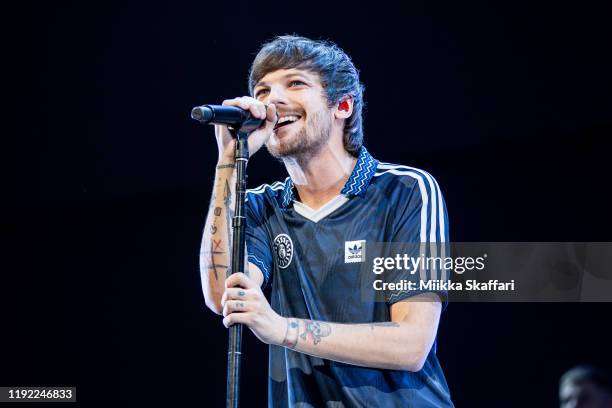 Louis Tomlinson performs at 2019 99.7 NOW! Poptopia at SAP Center on December 05, 2019 in San Jose, California.