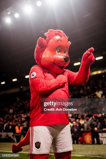 Unity Reed Mascot Manchester United Mascot Photos and Premium High Res Pictures - Getty ...