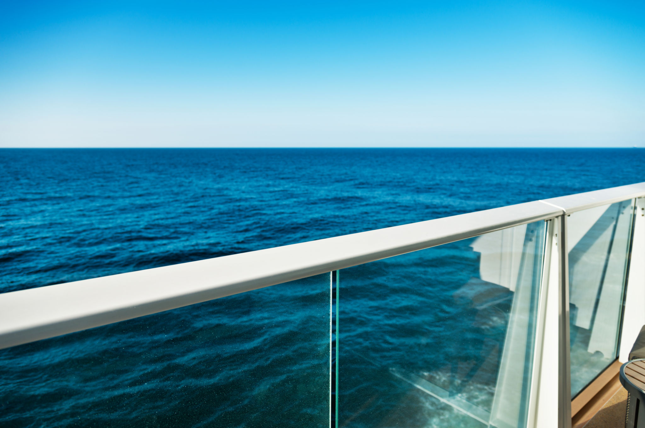 safety glass balcony