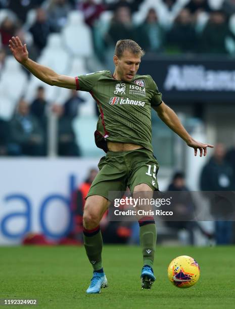 Ragnar Klavan of Cagliari during the Serie A match between Juventus and Cagliari Calcio at Allianz Stadium on January 6, 2020 in Turin, Italy.