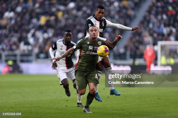 Radja Nainggolan of Cagliari Calcio in action during the Serie A match between Juventus Fc and Cagliari Calcio. Juventus Fc wins 4-0 over Cagliari...