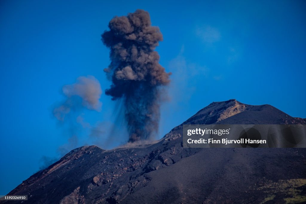 Eruption on the vulcanic aeolian island of stromboli in italy