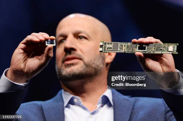 Intel New Technology Group Photos and Premium High Res Pictures - Getty ...