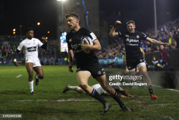 Rhys Priestland of Bath breaks clear to score the first try during the Heineken Champions Cup Round 3 match between Bath Rugby and ASM Clermont...