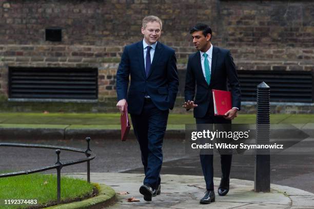 Secretary of State for Transport Grant Shapps and Chief Secretary to the Treasury Rishi Sunak arrive in Downing Street in central London to attend a...