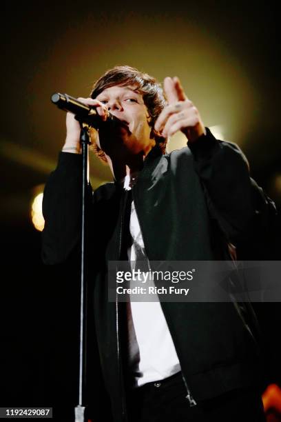 Louis Tomlinson performs onstage during 102.7 KIIS FM's Jingle Ball 2019 Presented by Capital One at the Forum on December 6, 2019 in Los Angeles,...