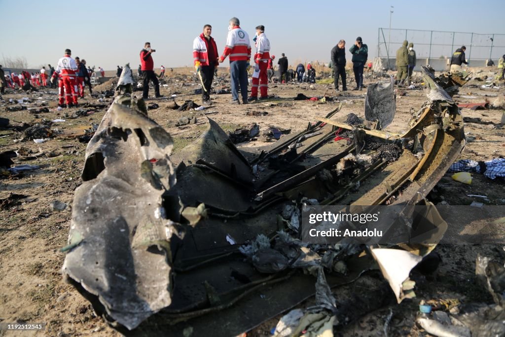 All passengers, crew members killed in Iran plane crash