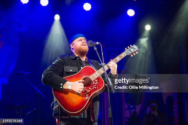 Tom Walker performs during the The World's Big Sleep Out 2019 at Trafalgar Square on December 7, 2019 in London, England.