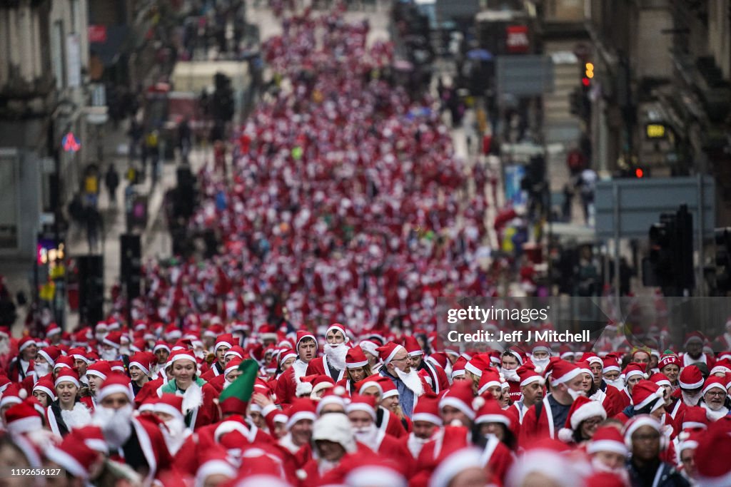 Santa Dash In Glasgow