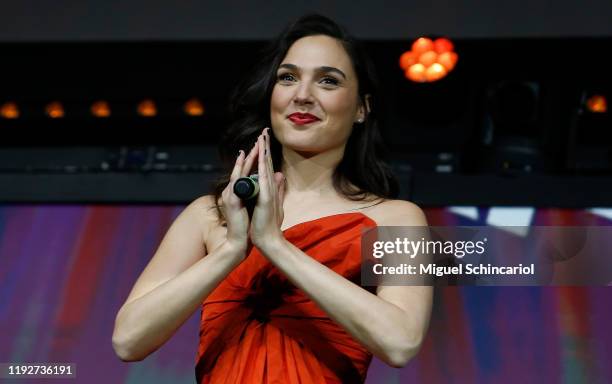 Gal Gadot Photos and Premium High Res Pictures - Getty Images Gal Gadot Photos and Premium High Res Pictures - Getty Images