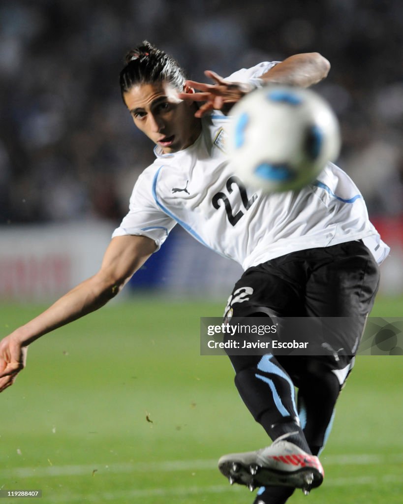 Argentina v Uruguay - Copa America 2011 Quarter Final