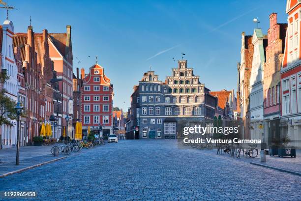 am sande square in lüneburg, germany - city of ventura historic landmarks and districts stock pictures, royalty-free photos & images