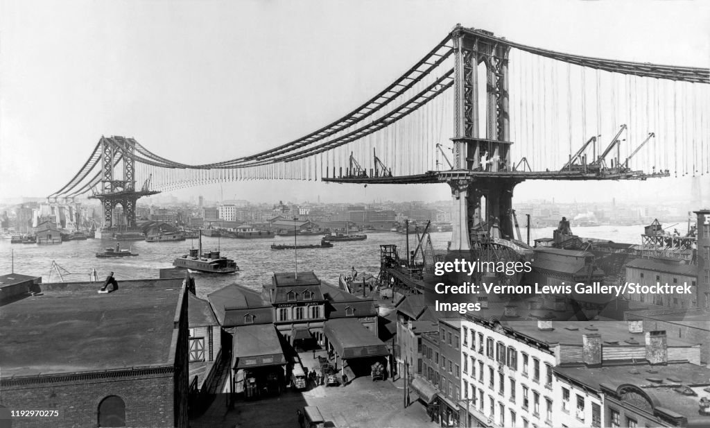 The construction of the Manhattan Bridge during 1901-1909.
