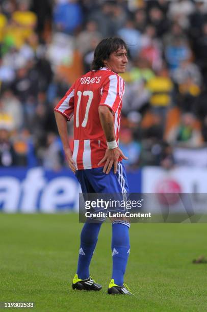 Aureliano Torres of Paraguay during a match as part of Finals Quarters of 2011 Copa America at Ciudad de La Plata Stadium on July 17, 2011 in La...
