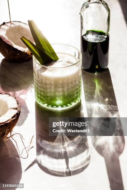 pandan pina colada - ron green fotografías e imágenes de stock