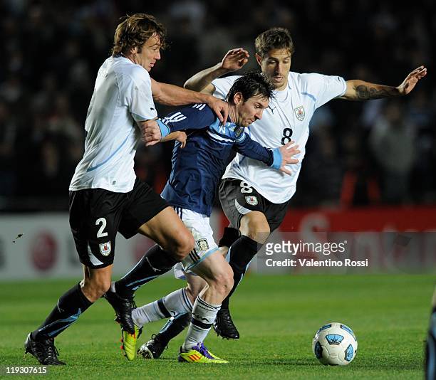 Lionel Messi, from Argentina, in action during a match between Argentina and Uruguay as part od the Quarter Fina of the Copa America 2011 at...