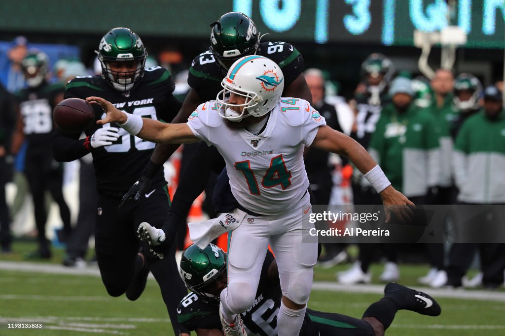 Miami Dolphins v New York Jets