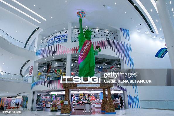 304 American Dream Mall New Jersey Stock Photos, High-Res Pictures