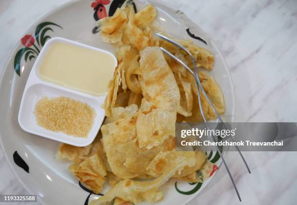 Crispy Mon Roti Crispy Roti Photos and Premium High Res Pictures - Getty Images