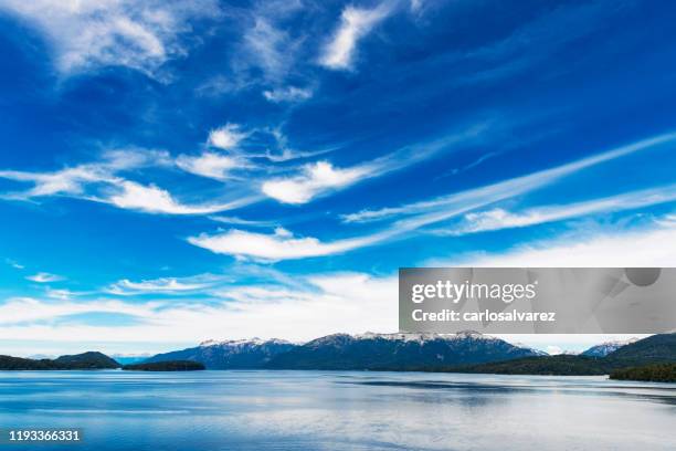 nahuel huapi lake - see nahuel huapi stock-fotos und bilder