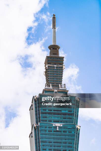top of taipei 101 - high section stock pictures, royalty-free photos & images
