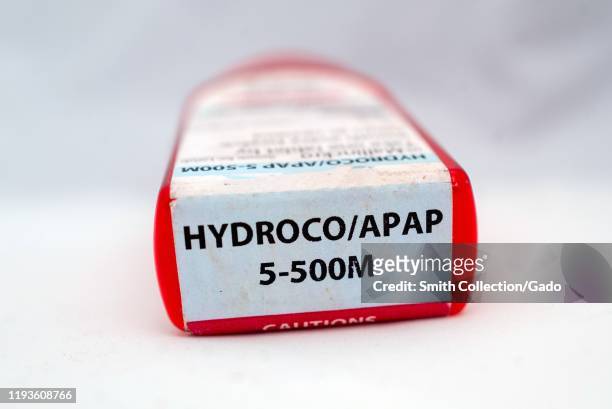 Illustrative image, close-up of bottle of the combination narcotic opioid pain medication hydrocodone 5-acetaminophen 500, marketed under the trade...