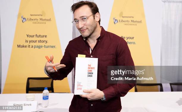 45 Simon Sinek Photos and Premium High Res Pictures - Getty Images