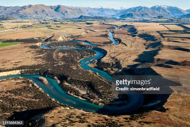 aerial view of the clutha river, new zealand - otago stock pictures, royalty-free photos & images