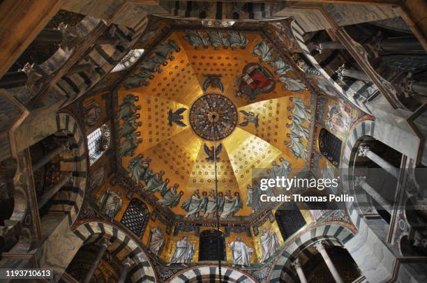 the dome of the octagon in aachen - aachen ストックフォトと画像