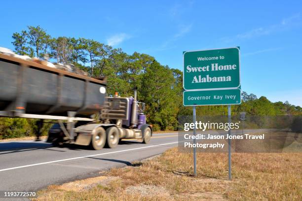 Welcome To Alabama Sign Photos and Premium High Res Pictures - Getty Images
