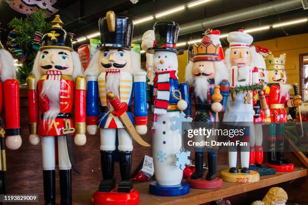 nutcracker figurines - nutcracker stock pictures, royalty-free photos & images