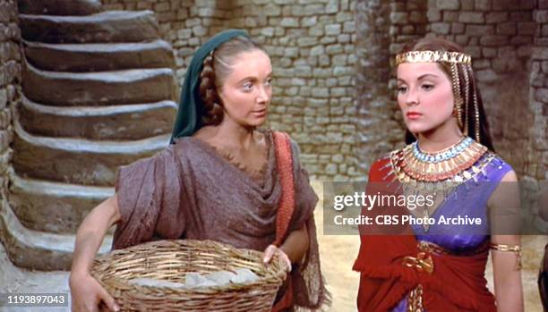 12 Olive Deering Photos & High Res Pictures - Getty Images