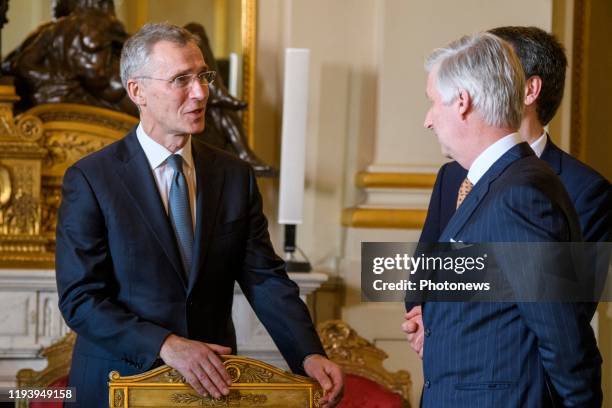 - Rencontre entre le Roi, la Reine, le Secrétaire Général de l'OTAN et les représentants permanents, les membres du secrétariat international et les...