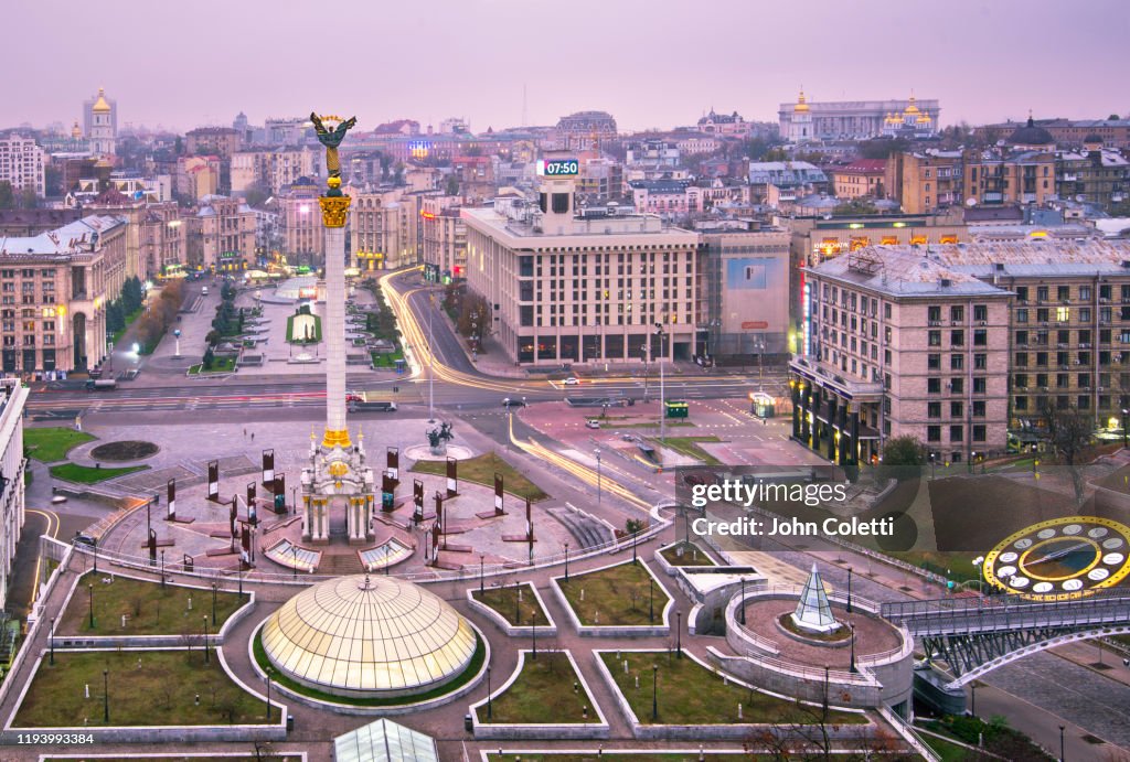 Ukraine, Kyiv (Kiev), Maidan Nezalezhnosti, Independence Square