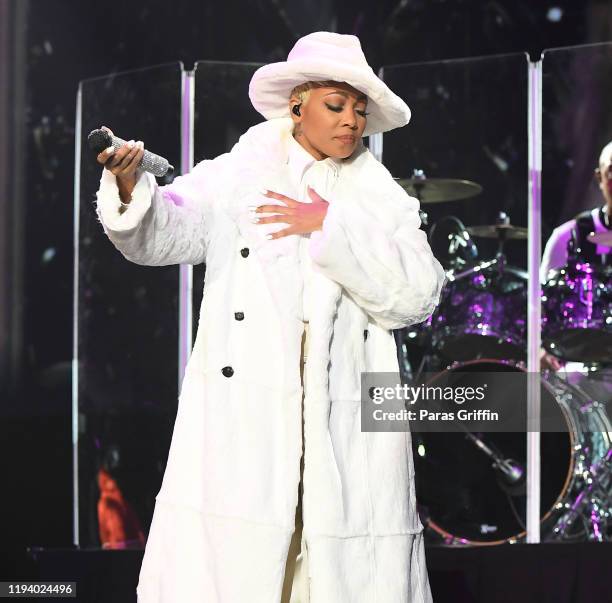 Monica Rapper 23,081 Monica Singer Stock Photos, High-Res Pictures, and Images ...
