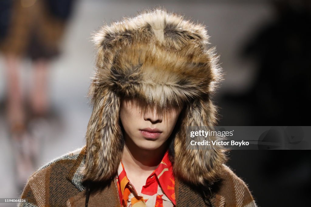 Dries Van Noten : Runway - Paris Fashion Week - Menswear F/W 2020-2021