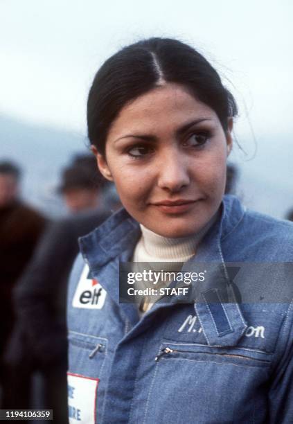 La pilote de rallye française Michèle Mouton est photographiée, le 19 janvier 1976, avant le départ du Rallye de Monte-Carlo. Michèle Mouton...