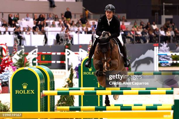 Scott Brash of Great Britain rides Hello Senator for the 2nd place during the Rolex Grand Prix, part of the Rolex Grand Slam of Show Jumping at CHI...