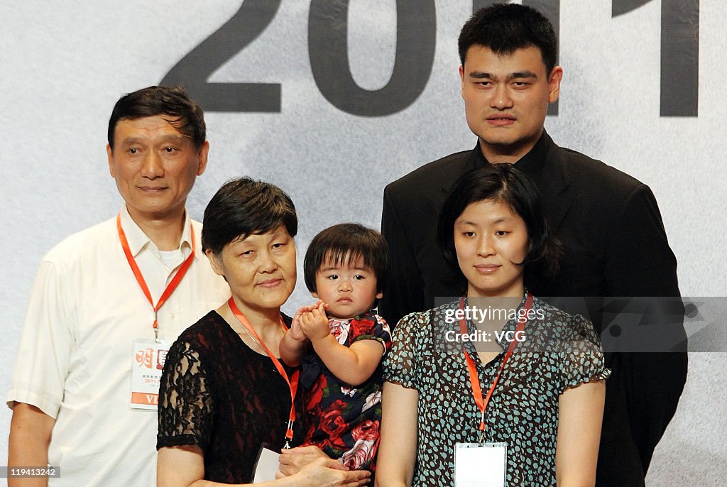 Yao Ming Retires From Basketball