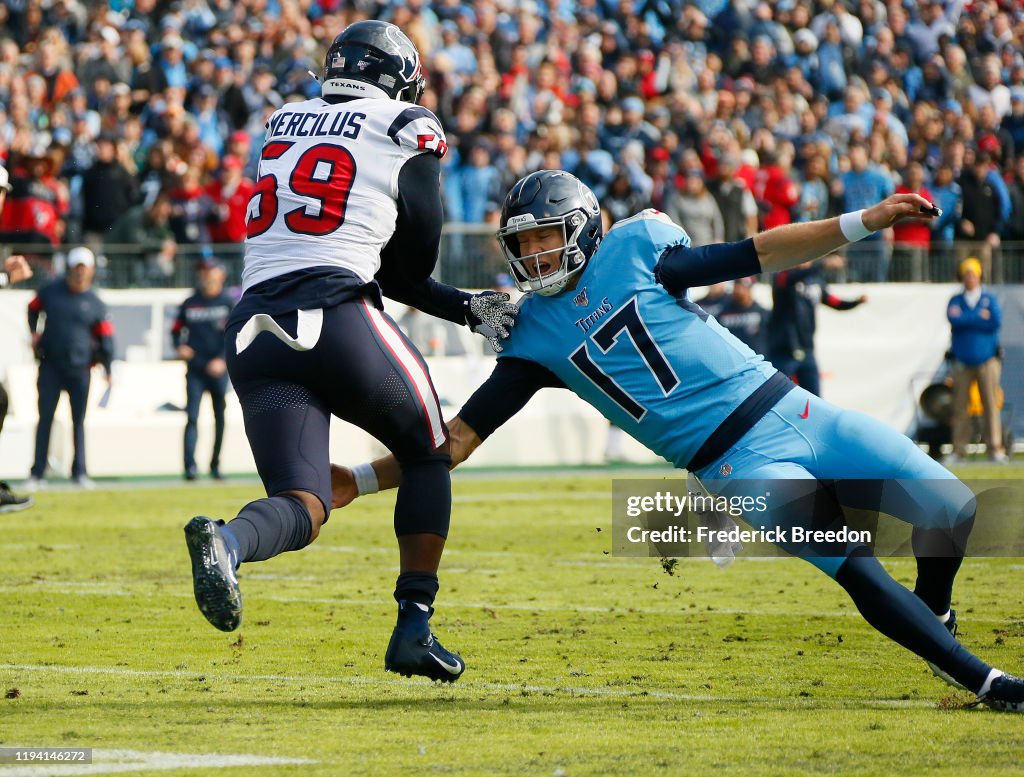 Houston Texans v Tennessee Titans