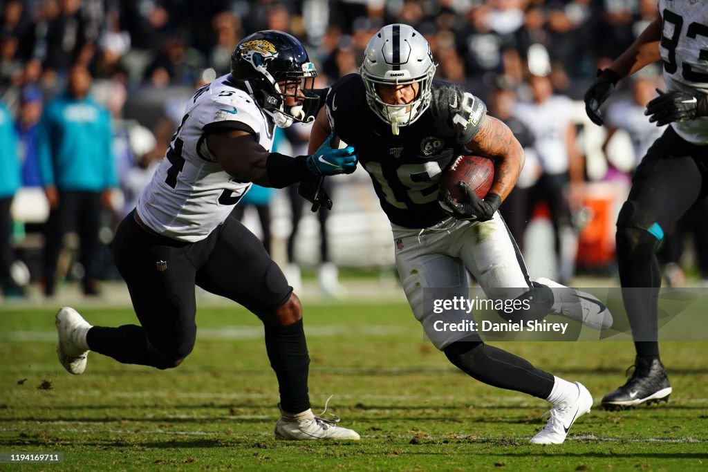 Jacksonville Jaguars v Oakland Raiders